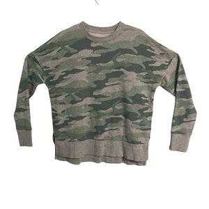 Time and Tru green and gray camo sweatshirt tunic size M